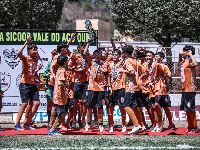 O Sub-13 do RPS levantou o troféu após uma suada vitória sobre o Iguaçu