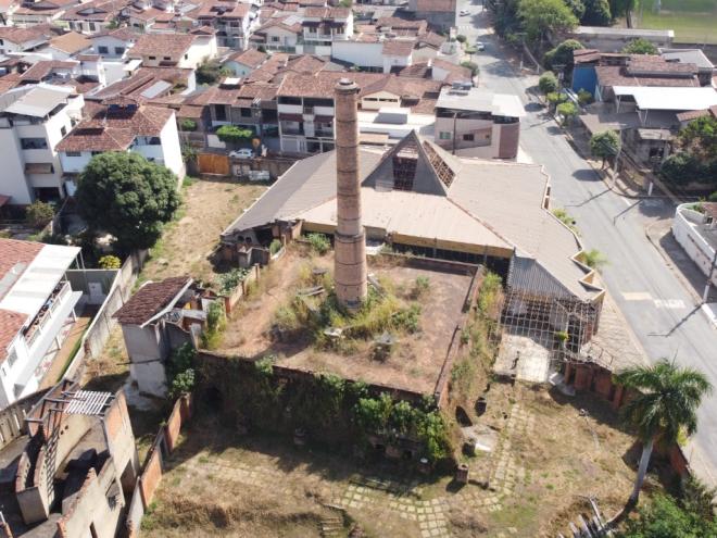 Edificação histórica é ponto de referência e se destaca na paisagem urbana de Timóteo