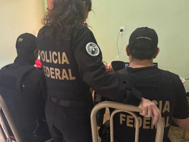 Foram cumpridos, simultaneamente, 141 mandados de busca e apreensão, em todas as unidades da federação, sob a orientação da Coordenação de Repressão aos Crimes Cibernéticos Relacionados ao Abuso Sexual Infantojuvenil