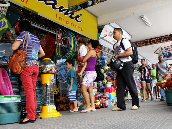 Pesquisa do Sindcomércio revela otimismo entre os lojistas: 65,5% esperam aumento nas vendas, impulsionados por promoções, novos produtos e horário estendido