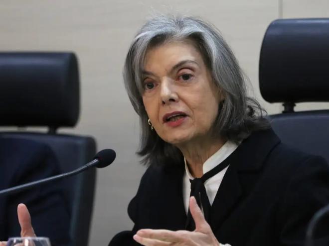 Ministra enalteceu trabalho dos 20 mil servidores da Justiça Eleitoral