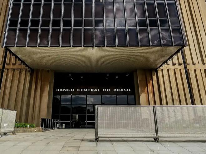 Alta foi anunciada nesta quarta-feira e visa frear o avanço da inflação 