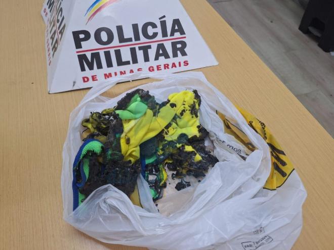 Policiais encontraram a camisa do suspeito queimada, possivelmente para esconder uma prova do crime