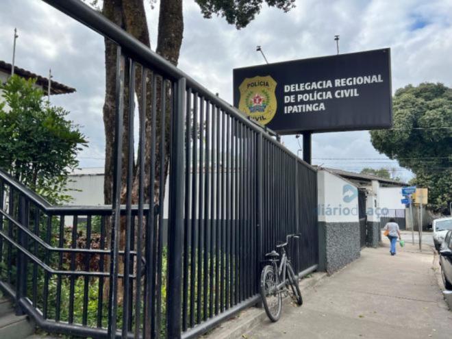 O caso foi repassado ao plantão da Delegacia de Polícia Civil, e o médico idoso foi encaminhado ao Ceresp.  O caso ainda está em apuração. 