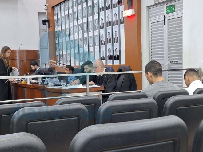 Sessão do Tribunal do Júri foi encerrada no fim da tarde de quarta-feira 