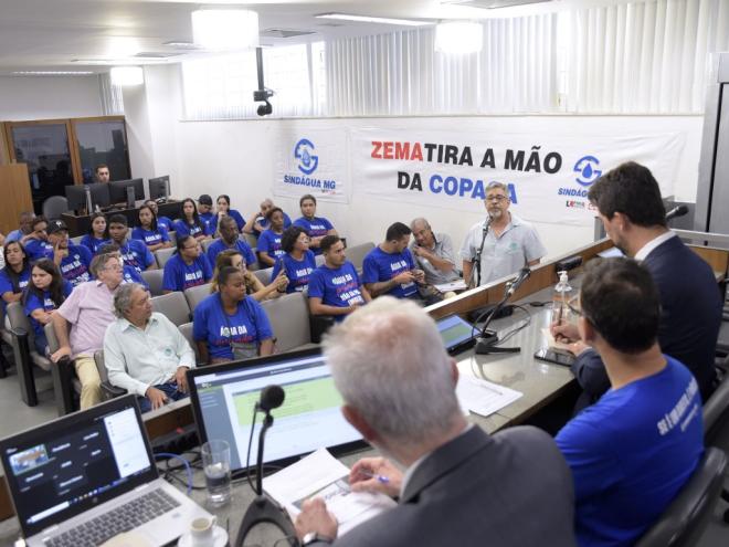 A venda das estatais de saneamento traria prejuízos para a população, principalmente a mais pobre, segundo eles. Foto: Daniel Protzner