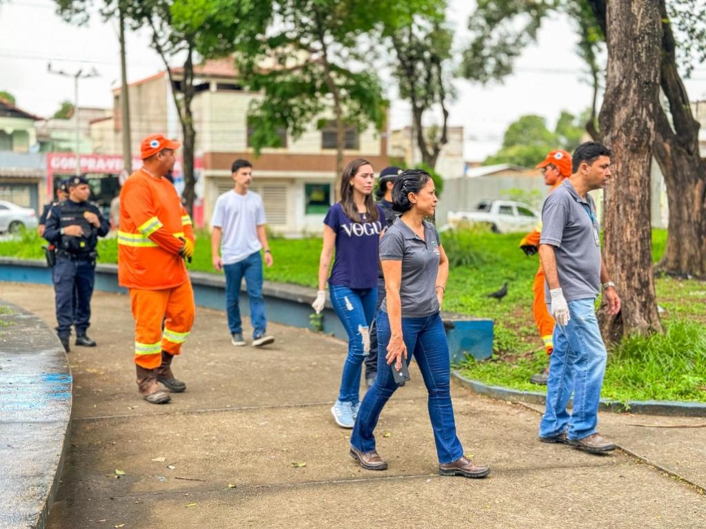 Somente em novembro, mais de 30 facas, punhais e outros objetos pontiagudos, de tamanhos variados, foram apreendidos por medida de segurança”, informou o governo na manhã desta segunda-feira (2).