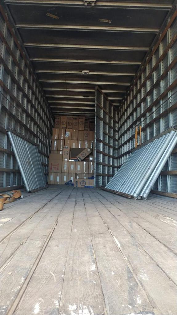 Caminhão tinha um compartimento falso