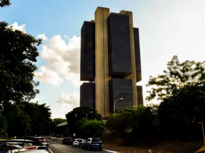 Expectativa é que Selic chegue a 12% neste ano, segundo Boletim Focus
