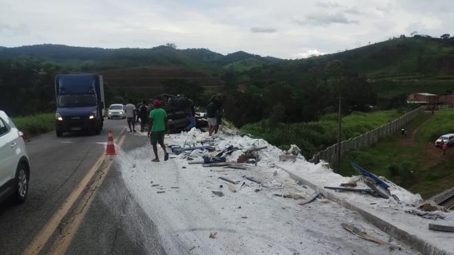 Motorista sobreviveu apenas com ferimentos leves 
