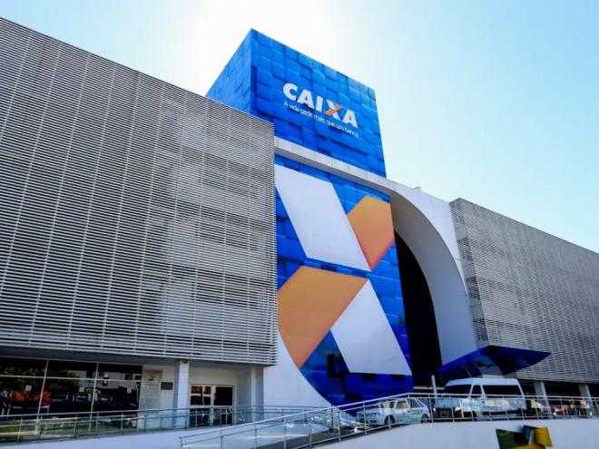 133 mil estudantes podem fazer manutenção contratual obrigatória