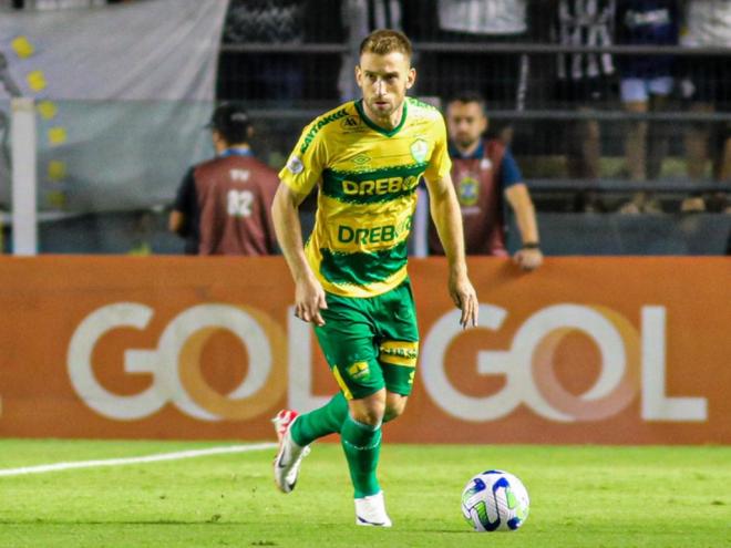 O ipatinguense Alan Empereur, de 31 anos, deixou o Cuiabá, que vai disputar a Série B este ano