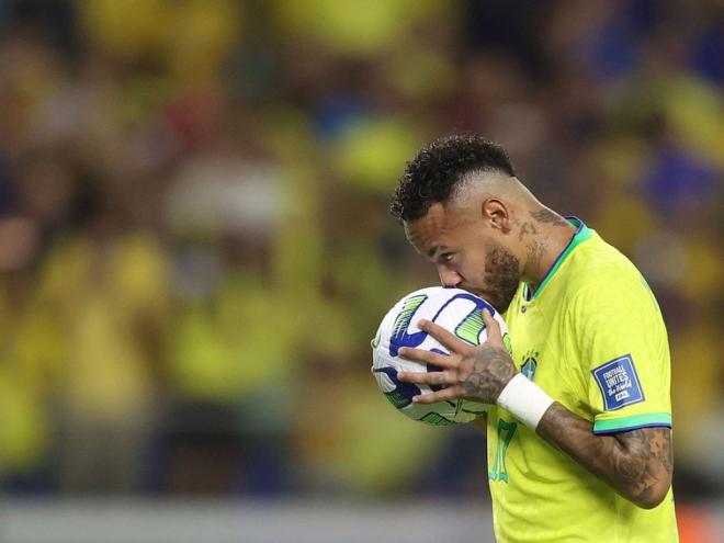 Inicialmente o Santos o contrataria até a metade deste ano, deixando livre a possibilidade de rumar aos Estados Unidos no segundo semestre 