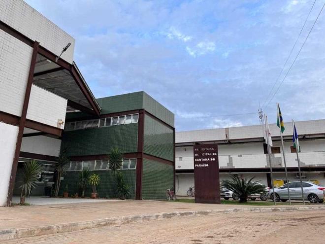 Agora, servidores trabalharão por oito horas diárias, e não mais seis horas
