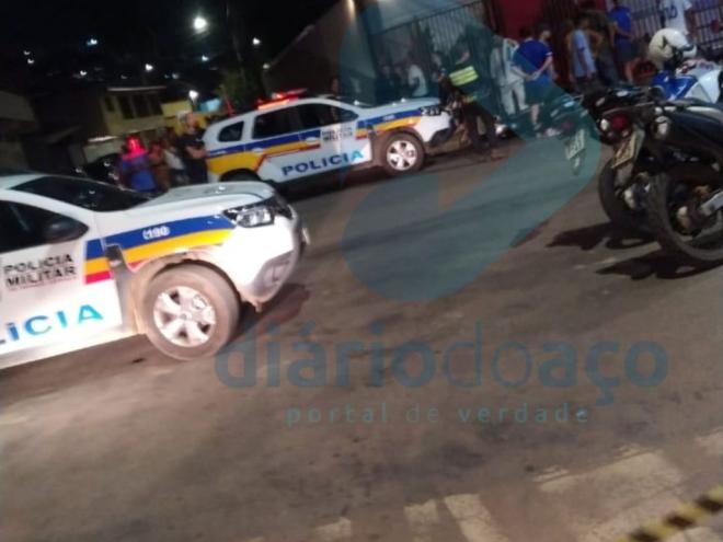 Perseguição começou quando policiais militares avistaram motocicleta com o capacete levantado e furmando maconha no Canaã 