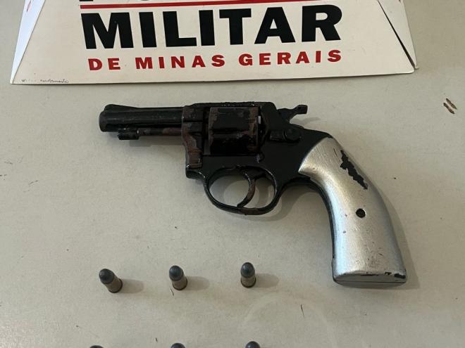 Arma apreendida pela Polícia Militar