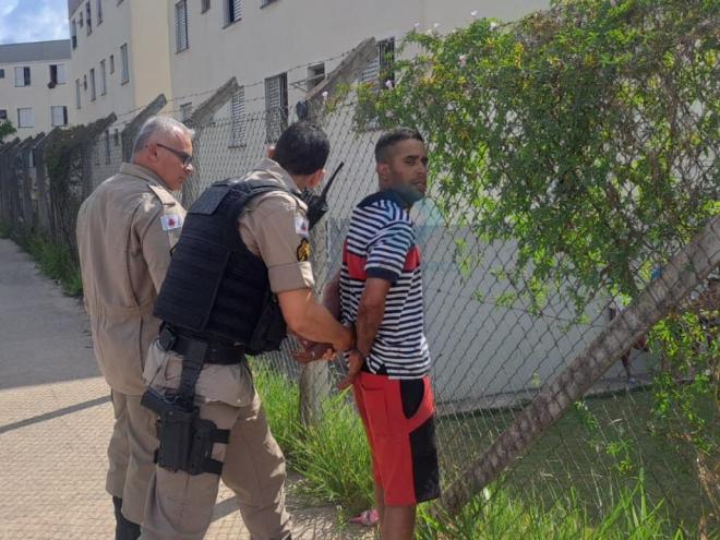 O homem foi preso em flagrante no sábado 