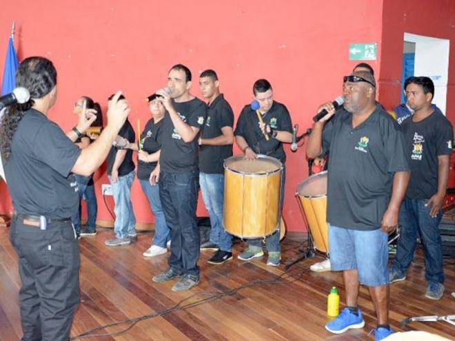 Banda Brasil Excepcional leva mensagem de inclusão a diversos setores do município