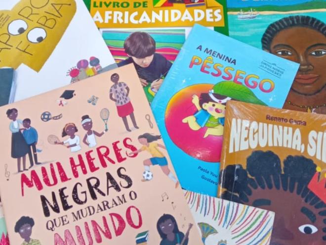 O projeto Biblioteca Aberta ocorre uma vez por mês