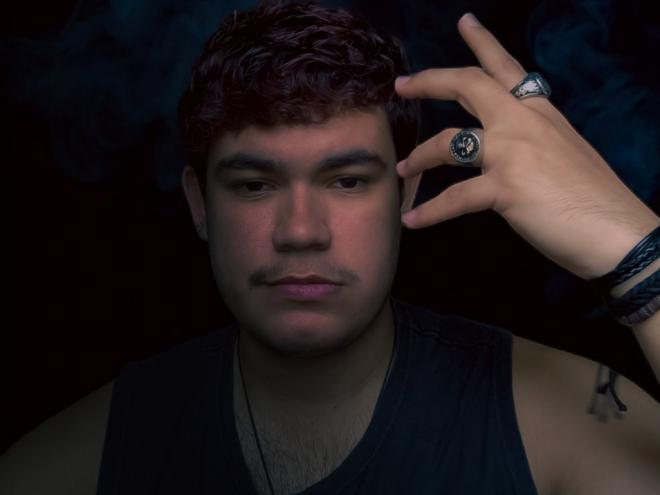 O autor Rodrigo Seara: obra para emocionar e provocar