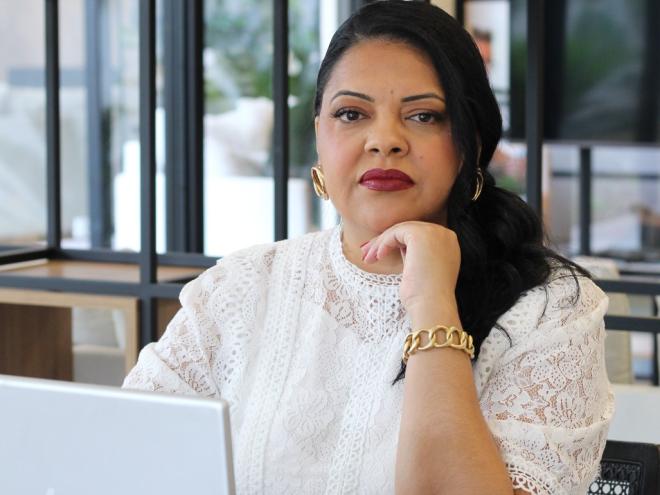 Valquíria Assis, de 42 anos, é contadora e CEO da V& Contabilidade Digital e atende à distância em todo o país