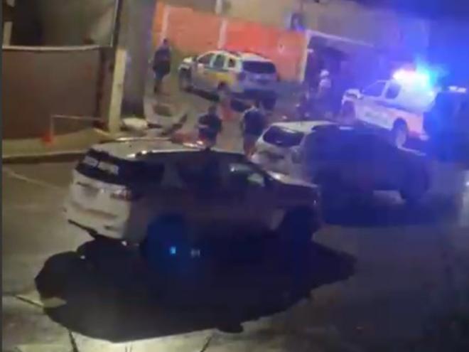 Diversos militares se deslocaram para a cena do crime