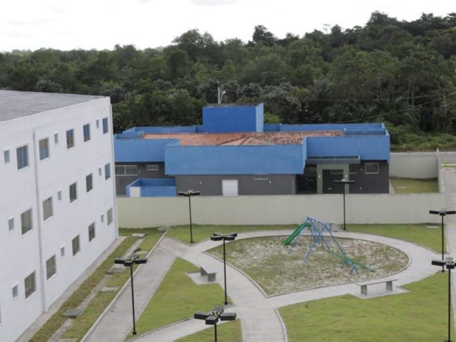 O objetivo do programa é oferecer moradia digna às famílias de baixa renda, contribuindo para a redução do déficit habitacional