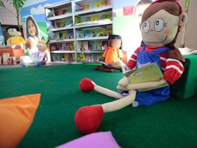 O objetivo é fomentar a instalação de ambientes agradáveis e estimulantes que promovam o contato direto das crianças com os livros