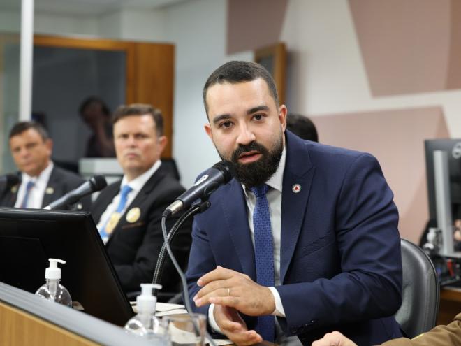 Durante audiência, deputado Lincoln Drumond defendeu criação da polícia municipal noutras cidades da região