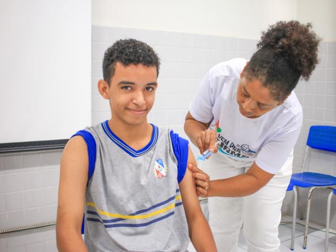A iniciativa abrange todas as 55 instituições de ensino do município