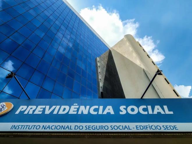 A expectativa é que o governo atualize novas informações sobre o caso nos próximos dias, incluindo os contornos de um plano para ressarcimento das vítimas da fraude