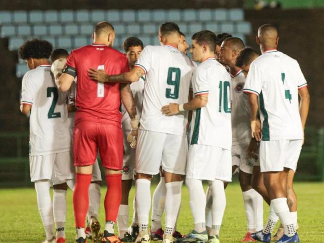 Equipe celebrou os primeiros três pontos conquistados