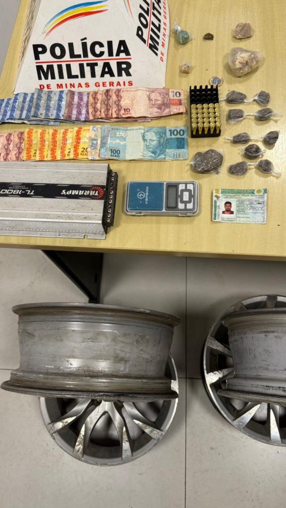 Apreensão de produtos trocados em drogas: em função das seguidas reclamações, o aglomerado da Amazonita tem sido alvo de constantes operações policiais