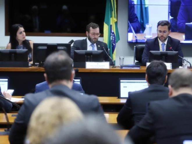 Aprovação ocorreu no mesmo dia em que o presidente dos EUA anunciou tarifaço de 50% sobre qualquer produto importado do Brasil