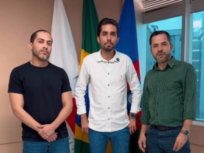 Prefeito Gustavo Nunes e os representantes da UFOP