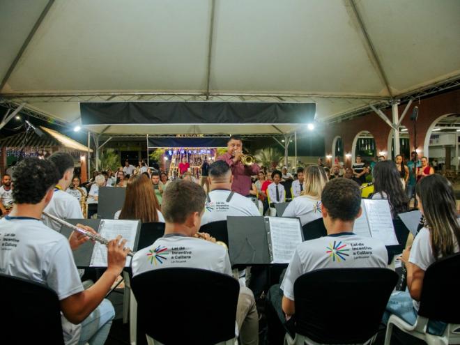 Programa incentiva a formação de novos músicos na região