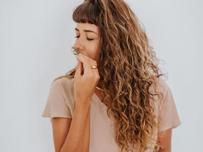 Jamille Cunha atua como professora de yoga no Vale do Aço