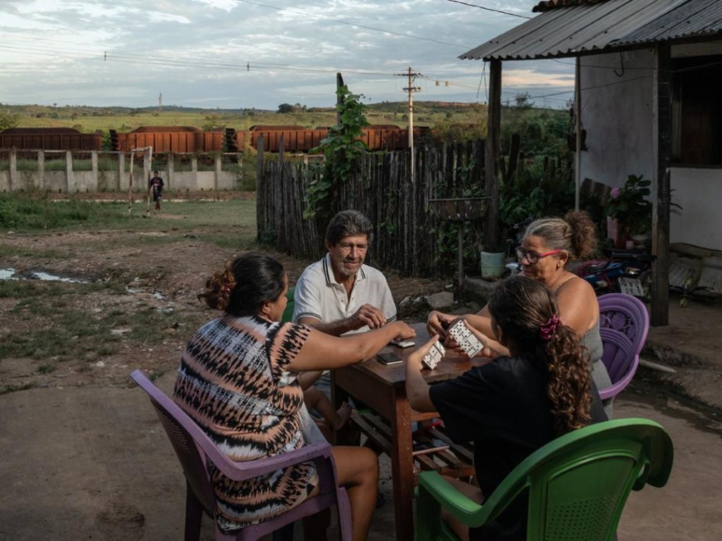 Açailândia/MA: o território de contrastes entre riqueza e exclusão capitado pelo artista visual de Ipatinga