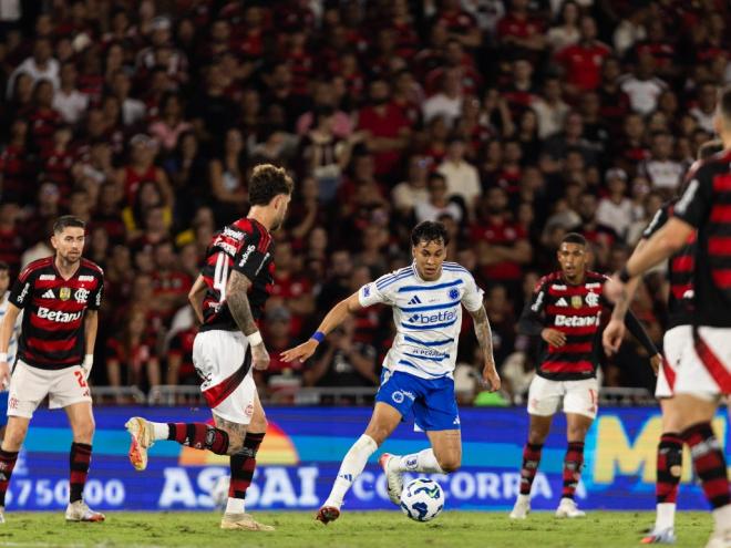 As duas equipe protagonizaram um duelo digno de topo de tabela na segunda etapa