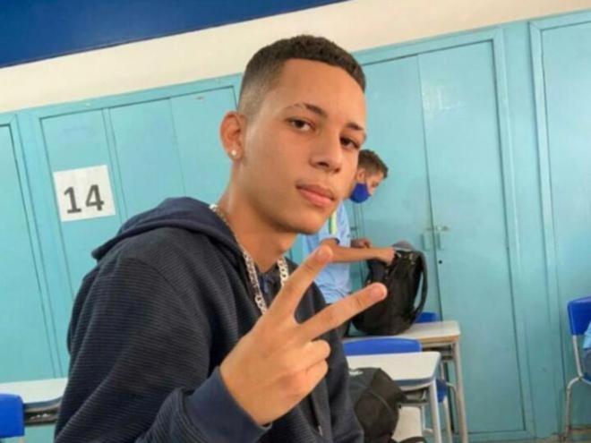 Mateus Stoler Nantes tinha 16 anos, quando foi julgado pelo Tribunal do Crime, executado com sete tiros e teve o corpo enterrado no meio do mato em Santana do Paraíso 