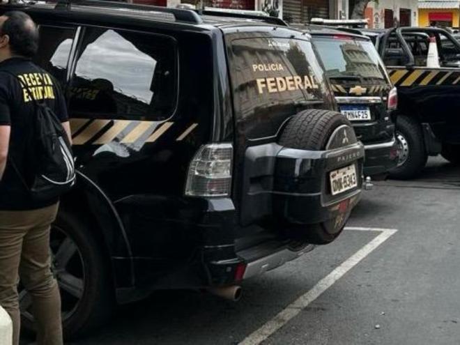 A investigação apura a importação e a comercialização de produtos proibidos ou sem comprovação de origem regular, cujo valor é estimado em R$ 50 milhões em fraudes.