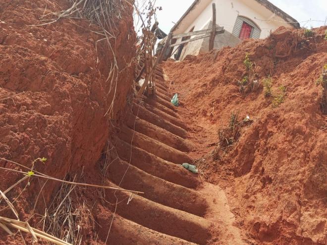 Acesso à residência onde vítima era mantida reclusa pelo companheiro 