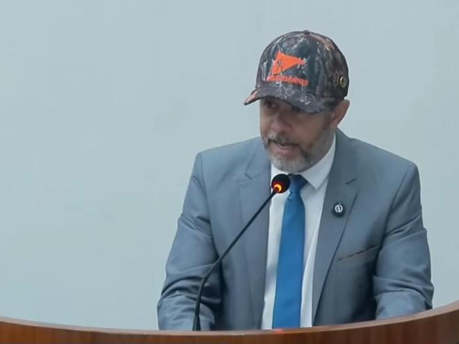 Fernando Castro (Cidadania) justificou sua proposta: ''enaltecer o trabalho espiritual, social e comunitário desenvolvido pelo movimento Legendários em nossa cidade''