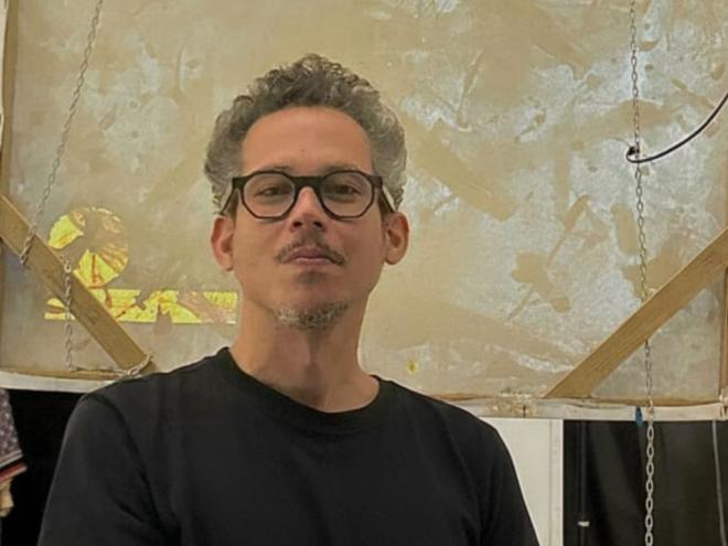 O artista Marcos Vinicius Borges apresenta ''Sobrepesos''