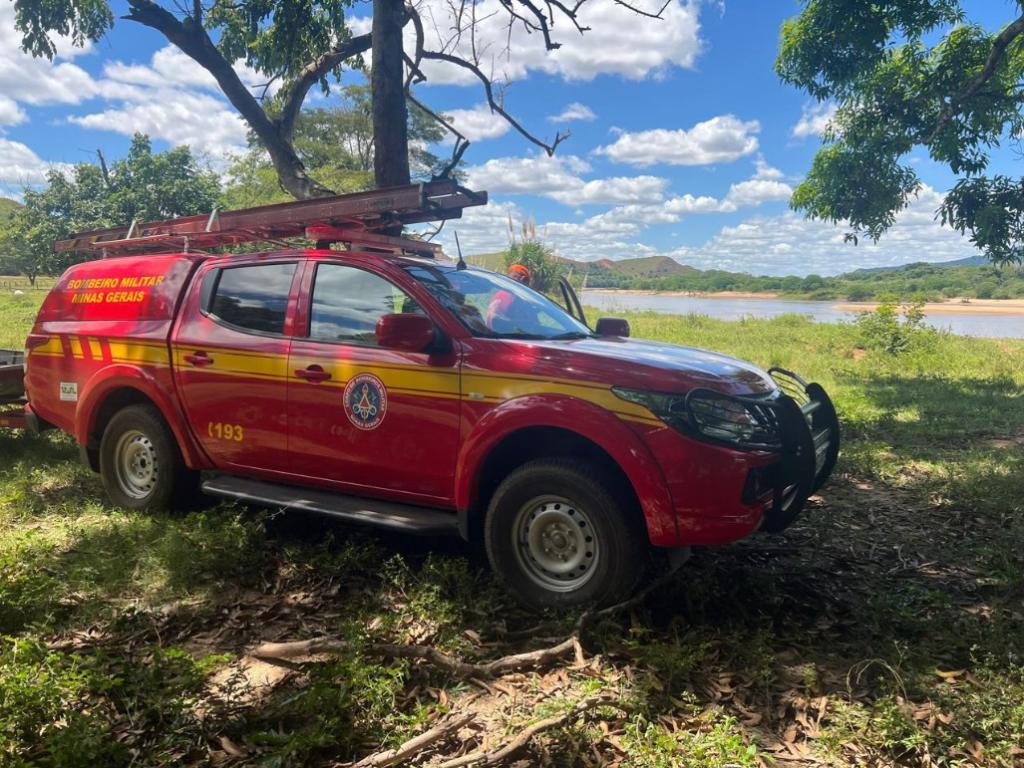 Equipes foram acionadas na tarde desta sexta-feira 