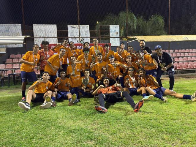 O Sub-17 chegou ao inédito tricampeonato mostrando muitos talentos de futuro 