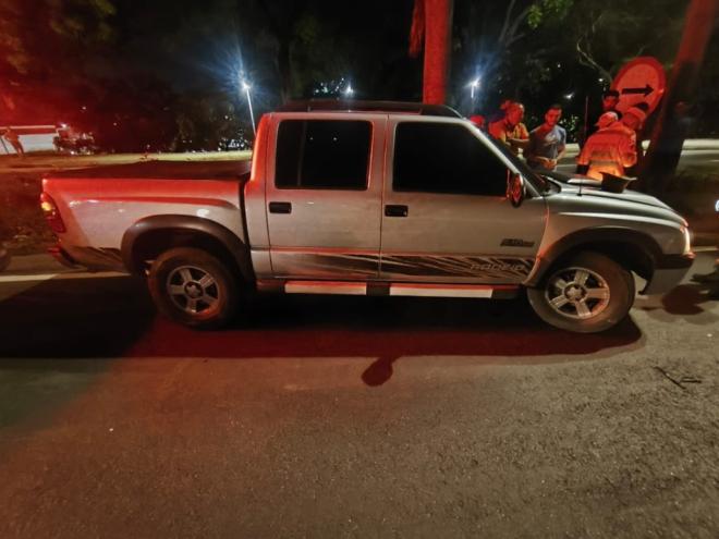 Condutor da caminhonete afirmou que fluxo era intenso e, quando viu o dedestre na pista não teve mais tempo de evitar o acidente 