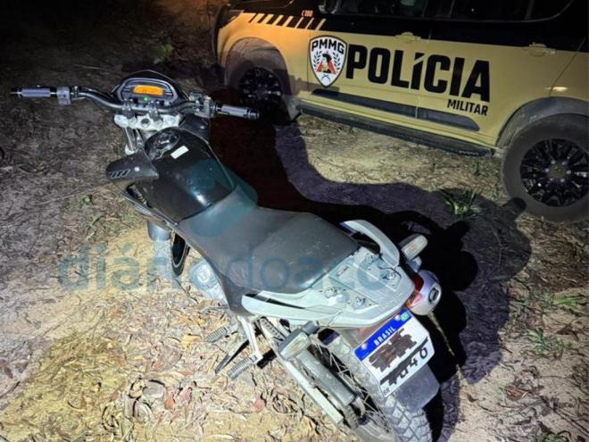 Honda Falcon furtada no Bom Retiro foi usada pelos assaltantes em ataque a padaria no Bom Jardim 