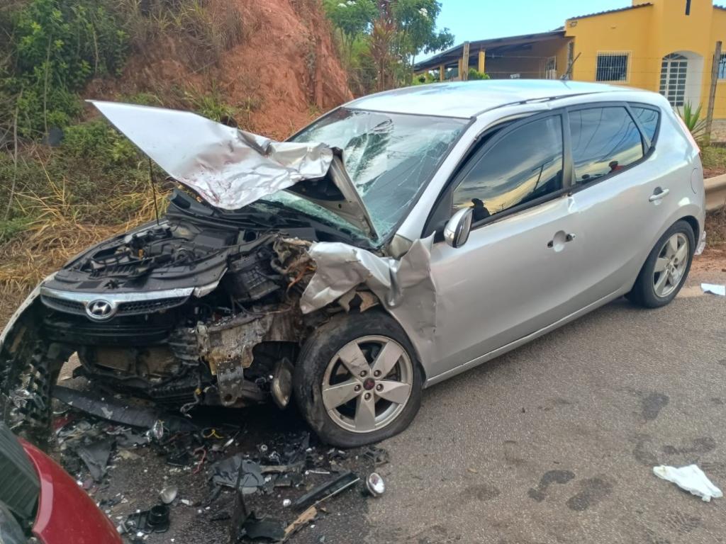 Além do motorista, esposa e a filha, criança de 4 anos, sobreviveram ao sinistro 