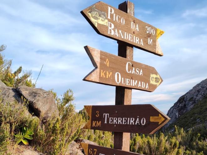 O homem e a mulher teriam saído do acampamento Casa Queimada em direção ao Pico da Bandeira